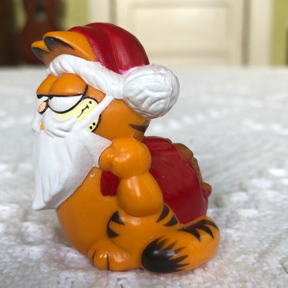 Vintage Garfield Santa Clause Mini Figurine 1978 UFS Hong Kong Christmas 2" - Picture 4 of 8